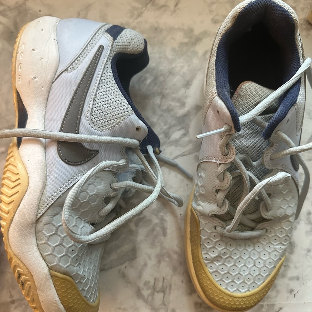 Nike React Vision Honeycomb White Grey Gum Sole Women's 8 Used